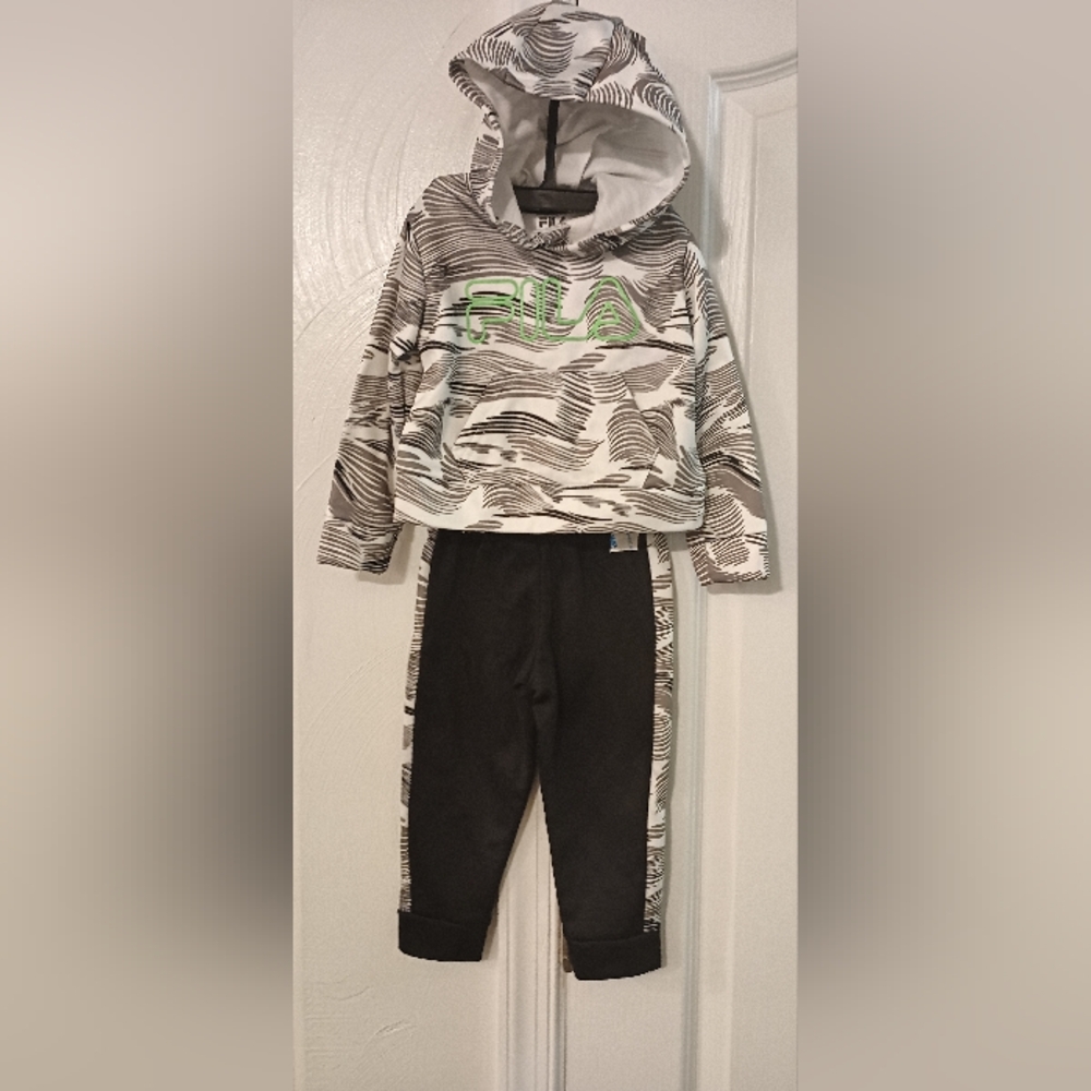 Boys Fila joggers set